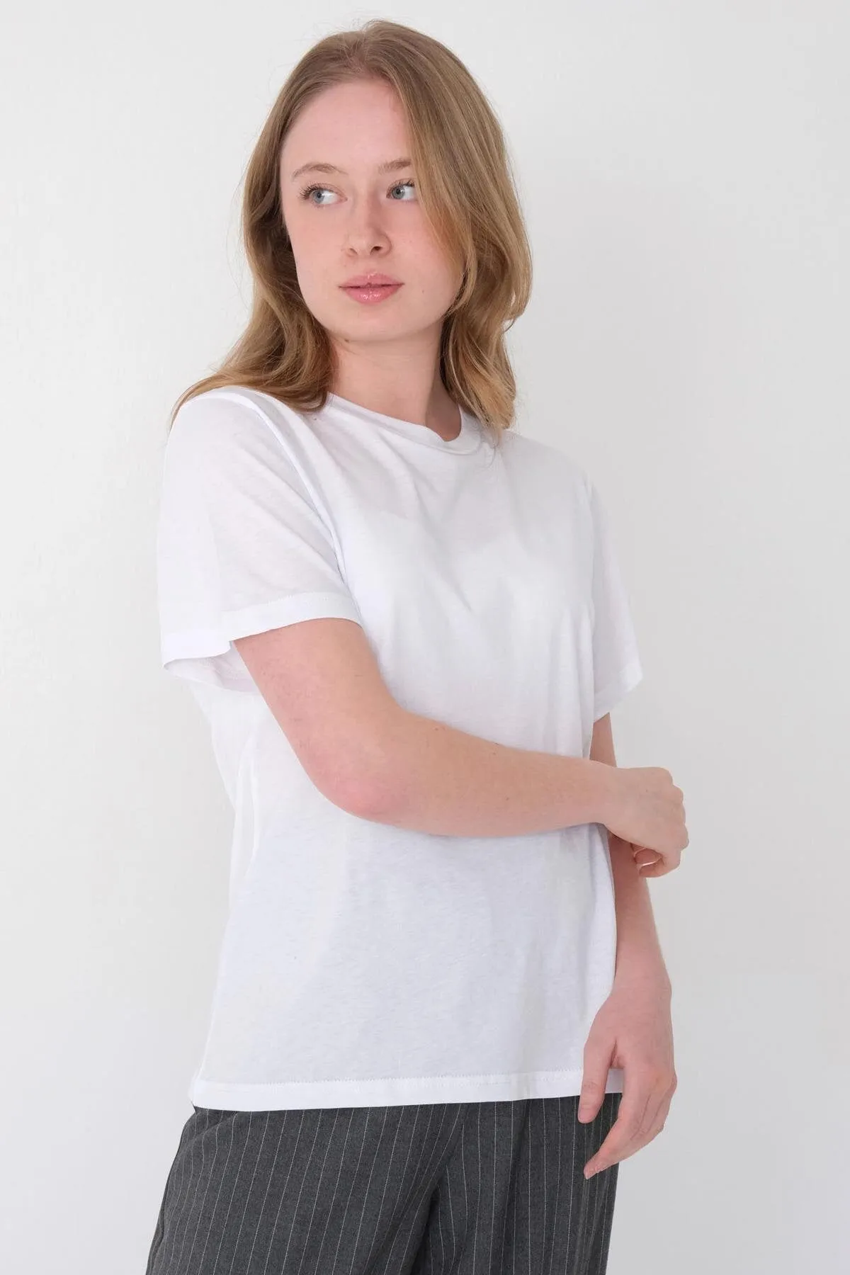 Basic T-shirt With Round Neck