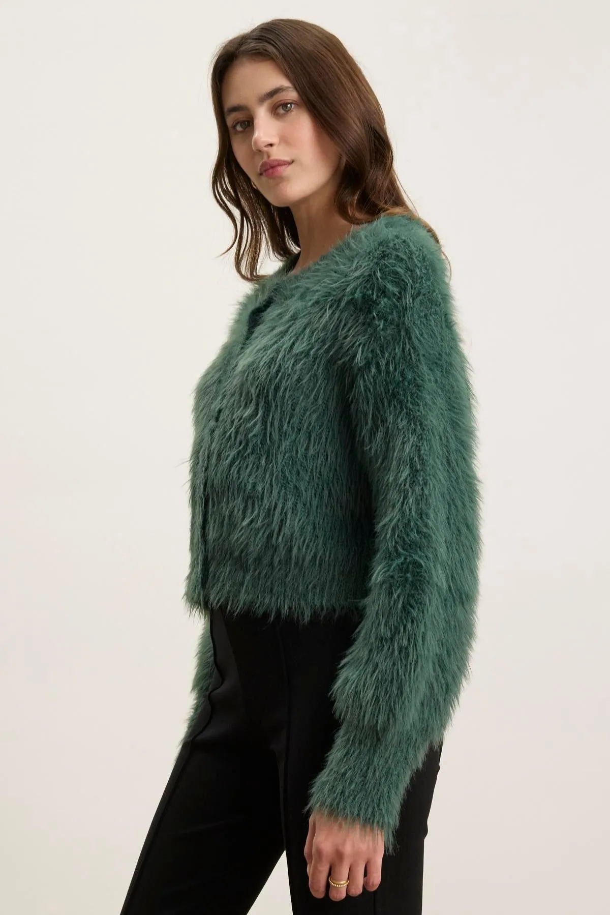 HOLLAND FEATHER YARN CARDIGAN